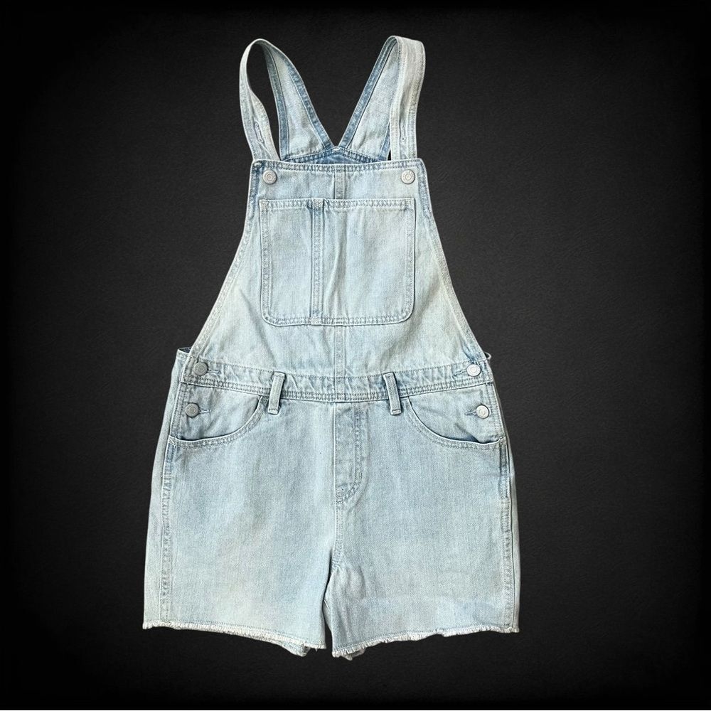 New with Tags Old Navy Girls Blue Denim Cut-Off Overall Shorts Size XL (14-16)